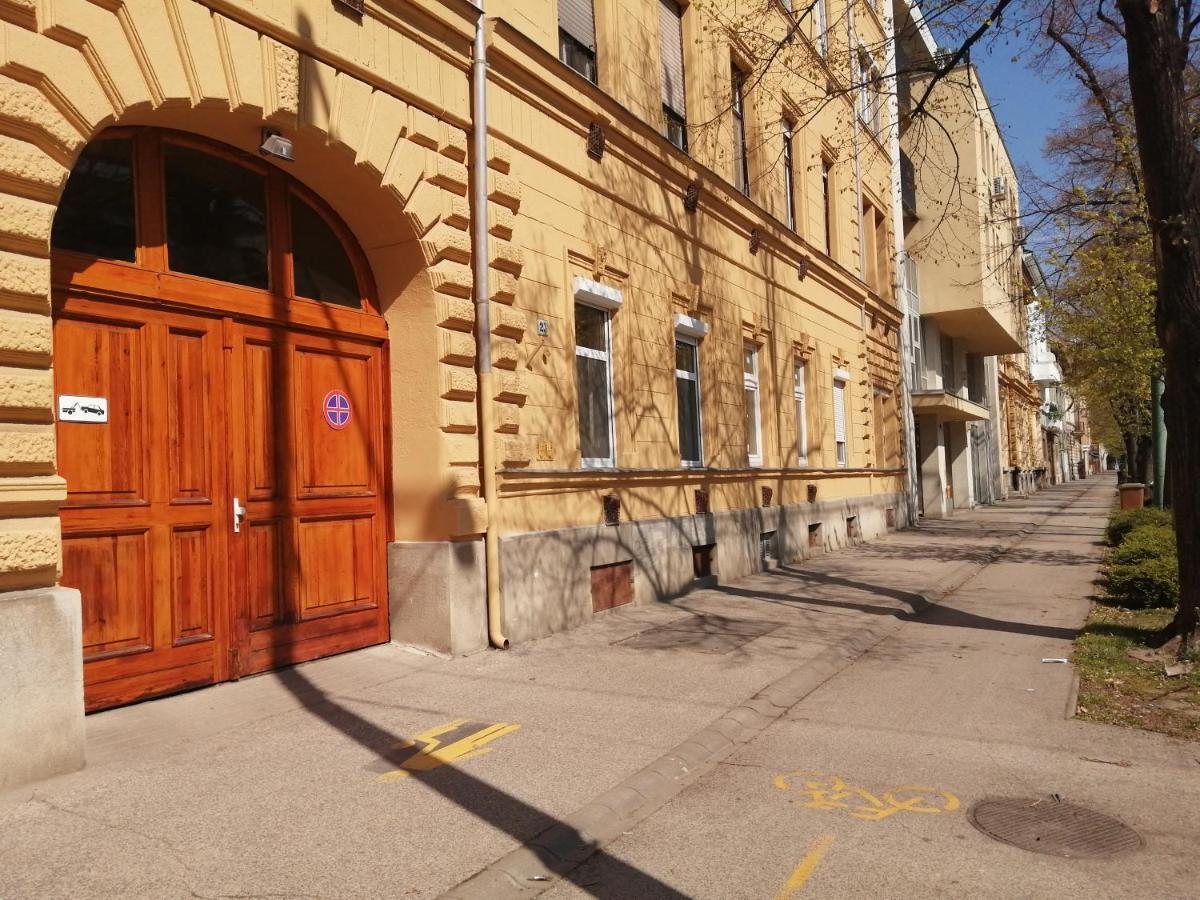 Hanna Apartman Сегед Экстерьер фото